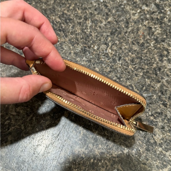 Tory Burch Chesnut Crossbody Bag And Wallet - Picture 4 of 8